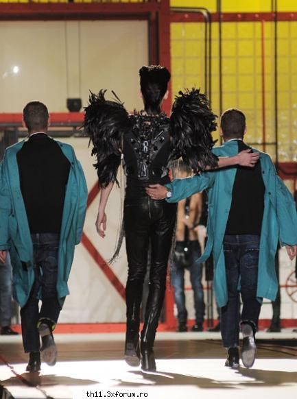 Bill's feșăn week - ~!StupidStory!~ - ^Bill Kaulitz^