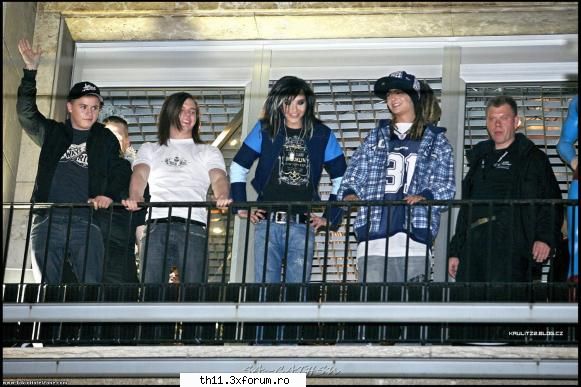 Poze - 7. Salluti again - ^Tokio Hotel^